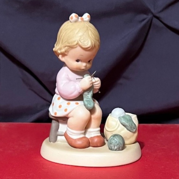 Precious Moments Other - Precious Moments 'Knitting You a Warm and Cozy Winter'